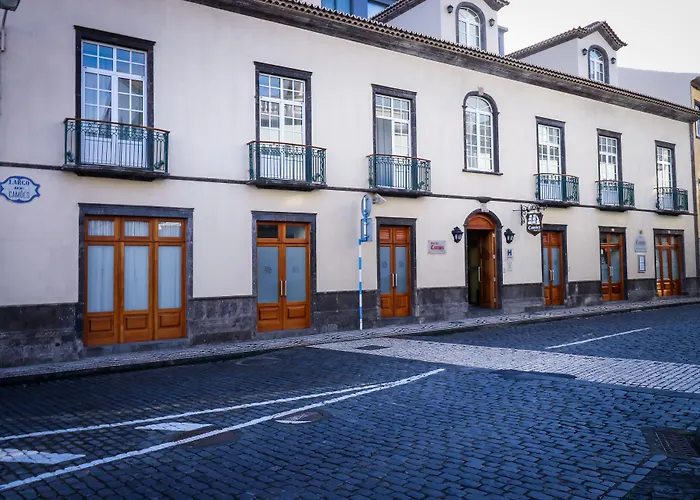 Camoes Ponta Delgada