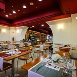 Hotel Camoes 4*