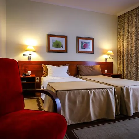 Hotel Camoes 4*