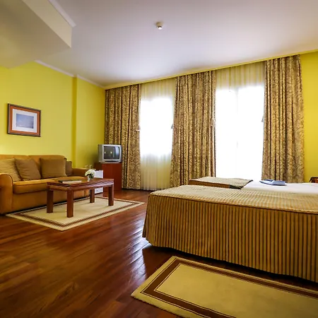 Camoes Hotel 4*