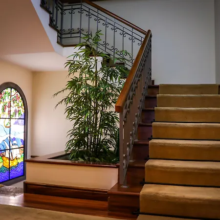 Camoes Ponta Delgada