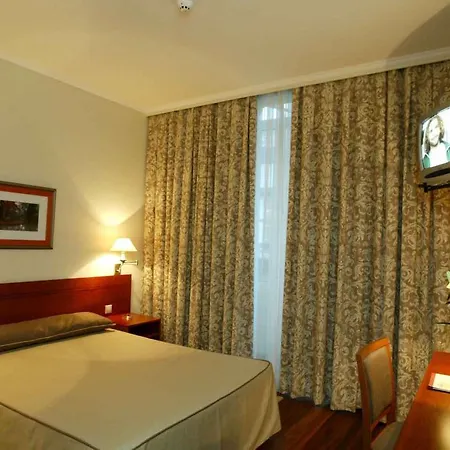 Hotel Camoes 4*