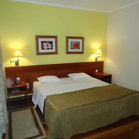 Camoes Hotel 4*