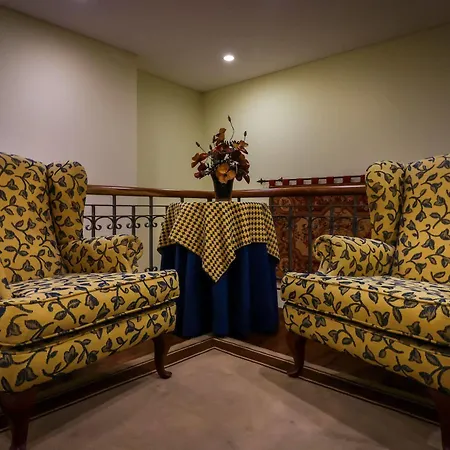 Camoes Hotel 4*