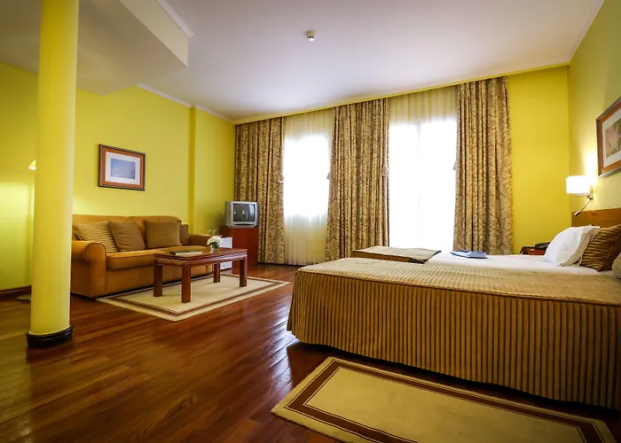 Camoes Hotel 4*